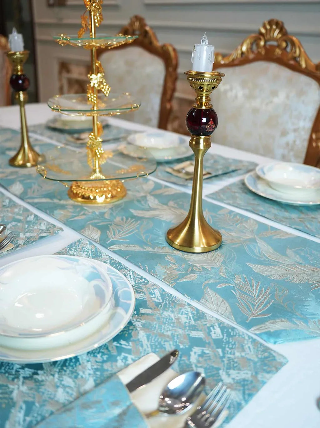 Imperial Seafoam Table Runner Set
