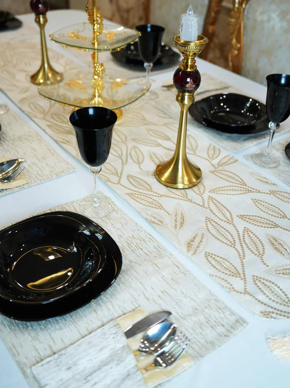 Luxury Thick Lined Damask Table Runner