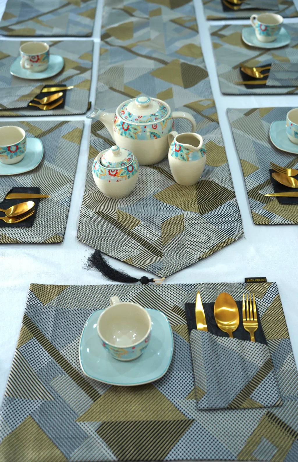 Zig Zag Table Runner Set
