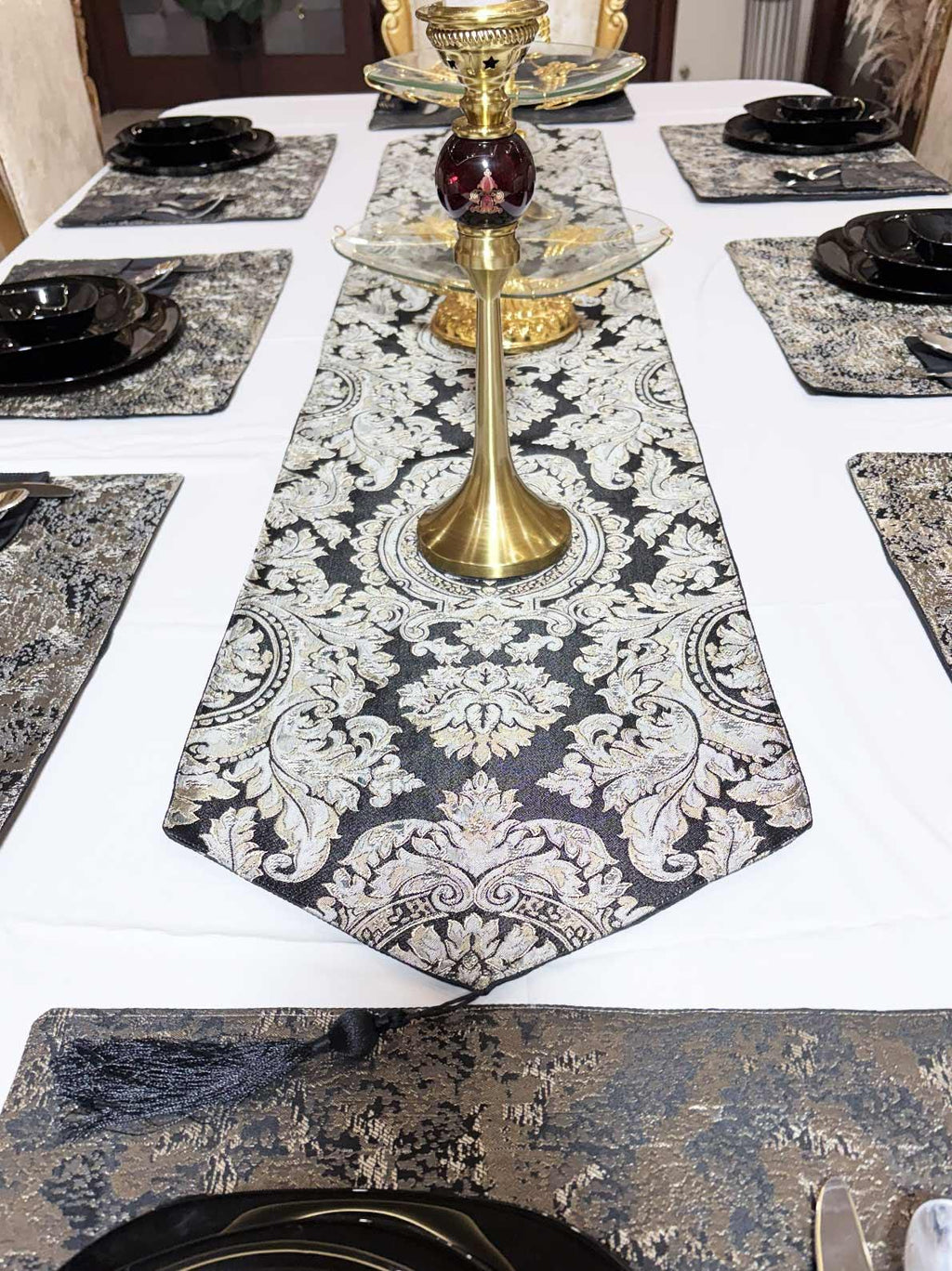 Baroque Majesty Table Runner