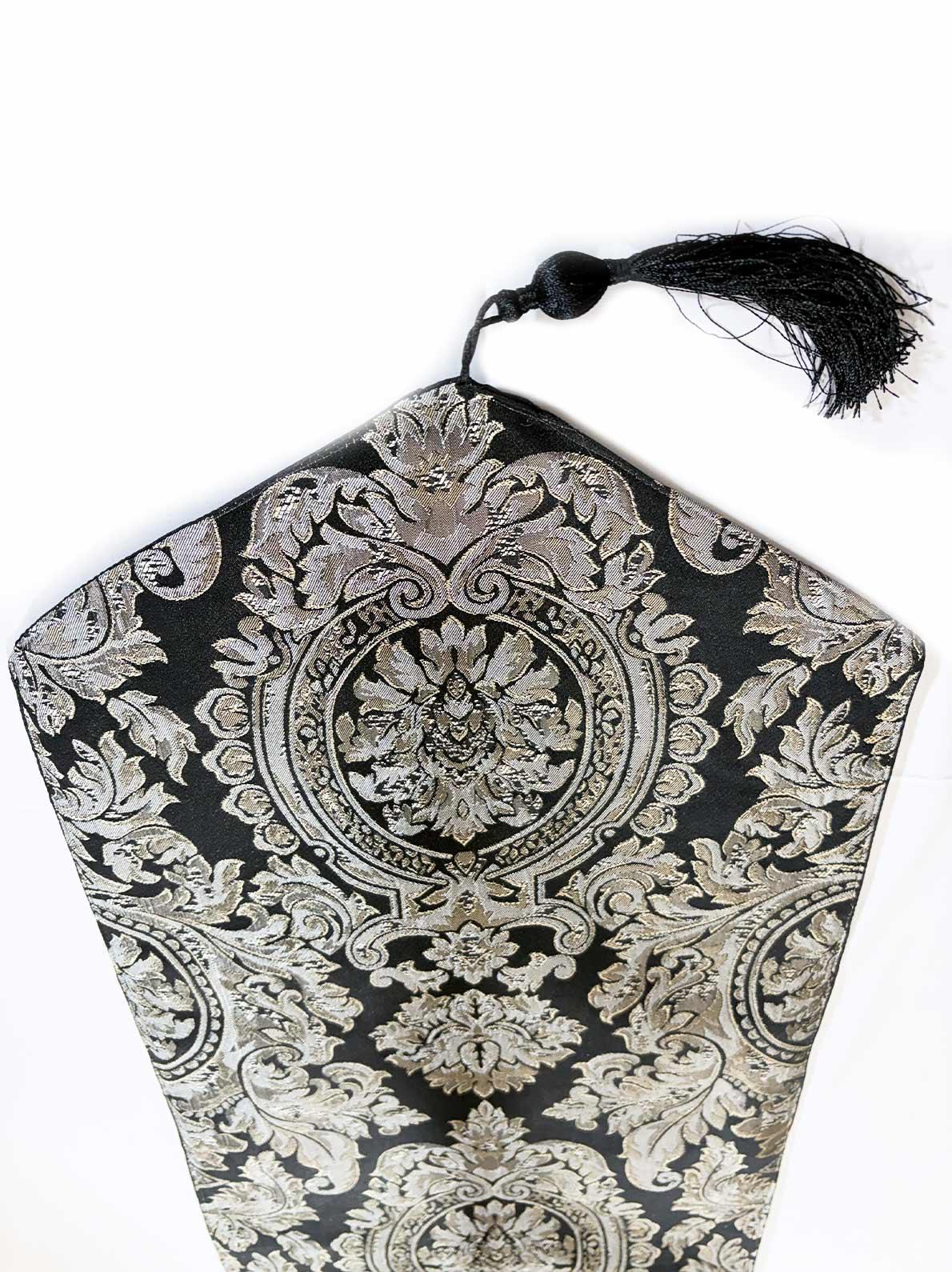 Baroque Majesty Table Runner Set