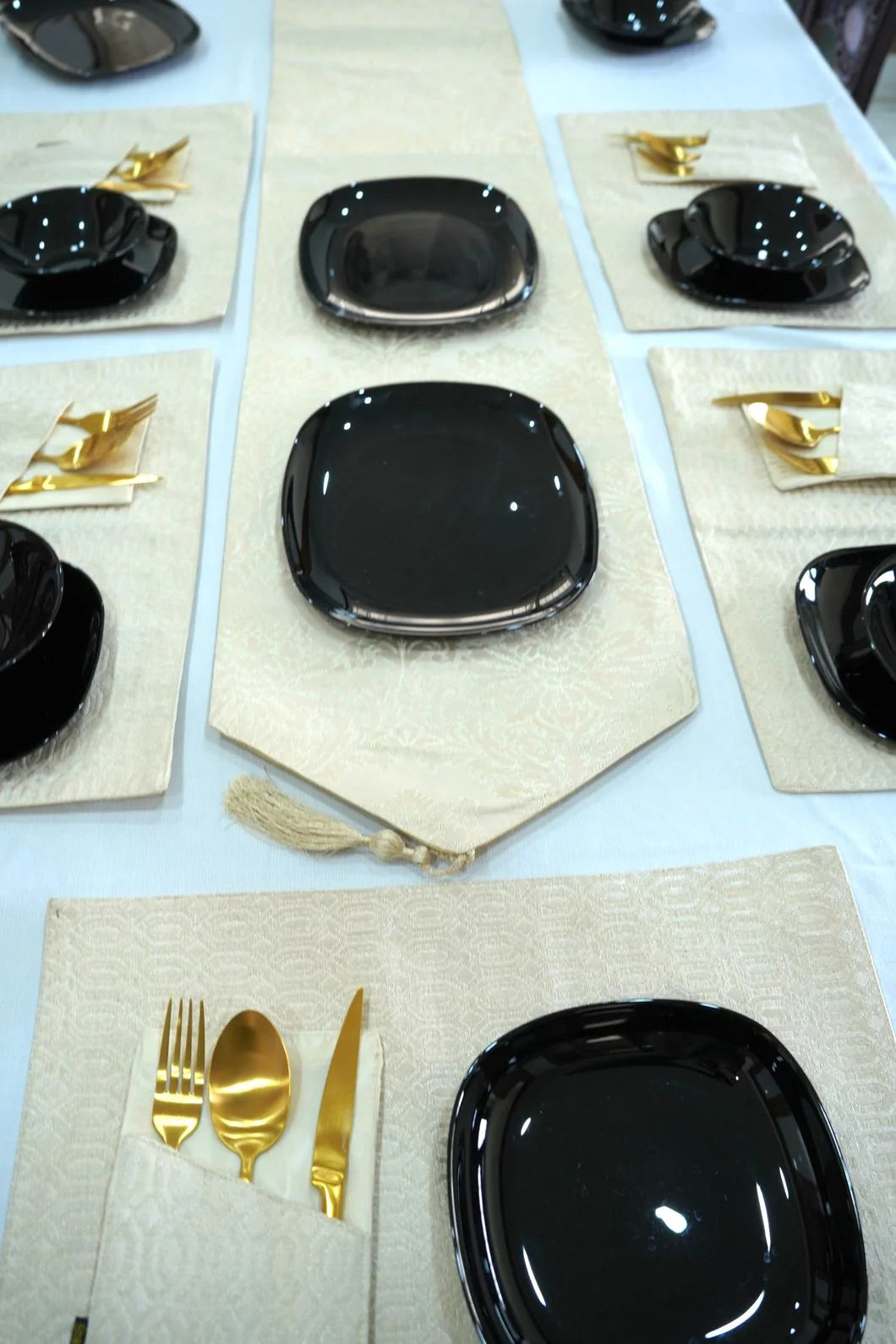 Light Skin Golden Table Runner
