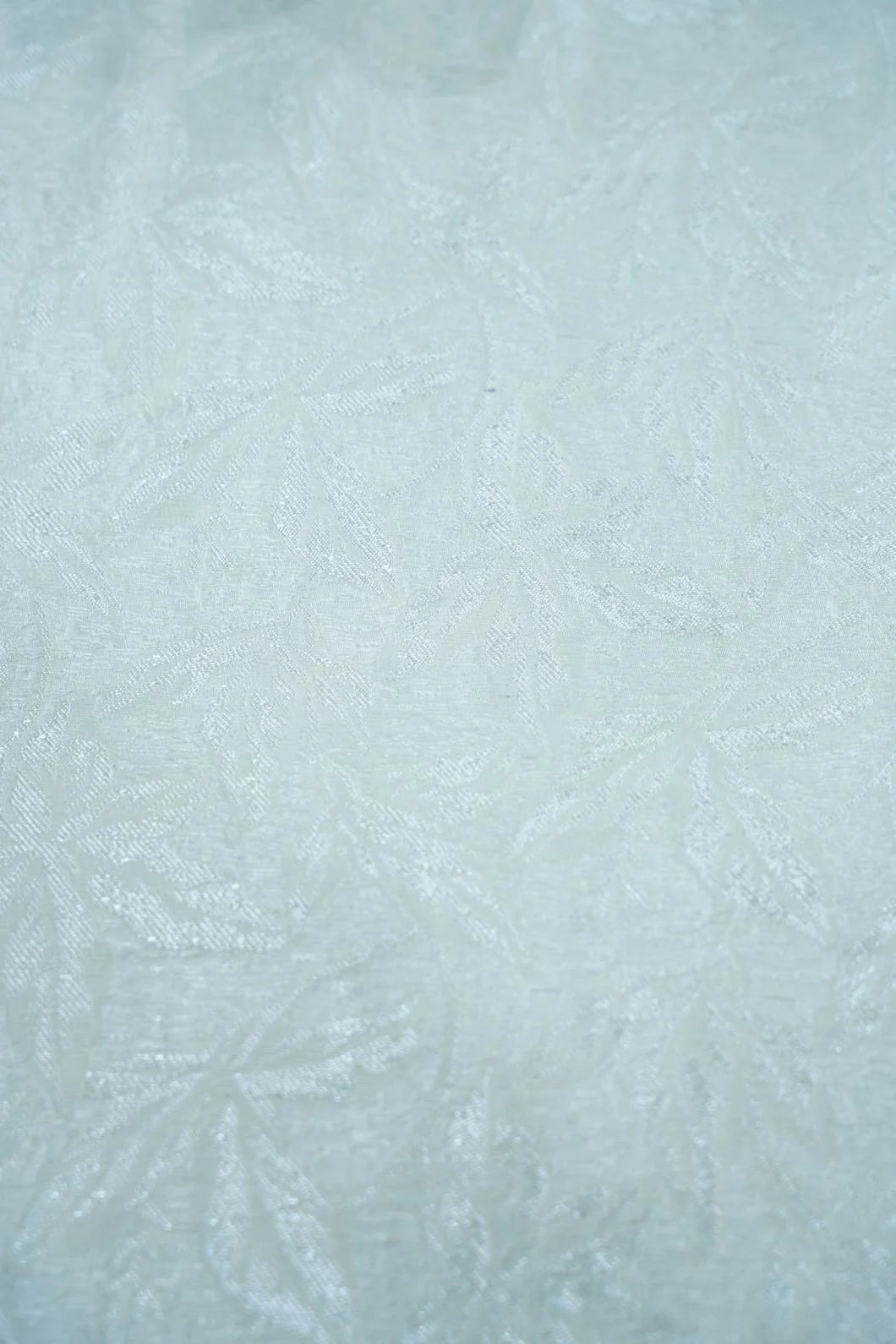 Baroque White Table Runner