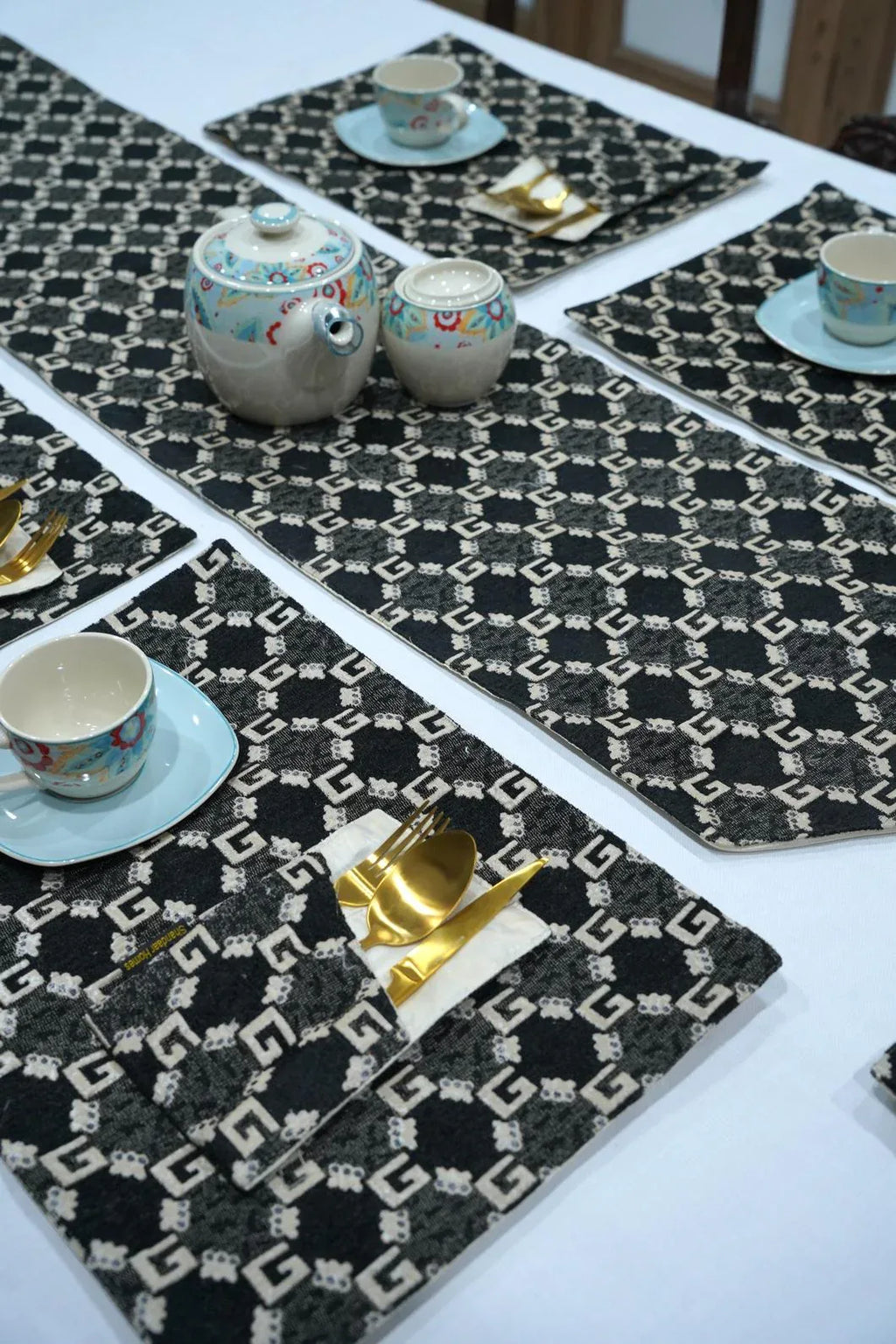 Black Velvet Table Runner Set