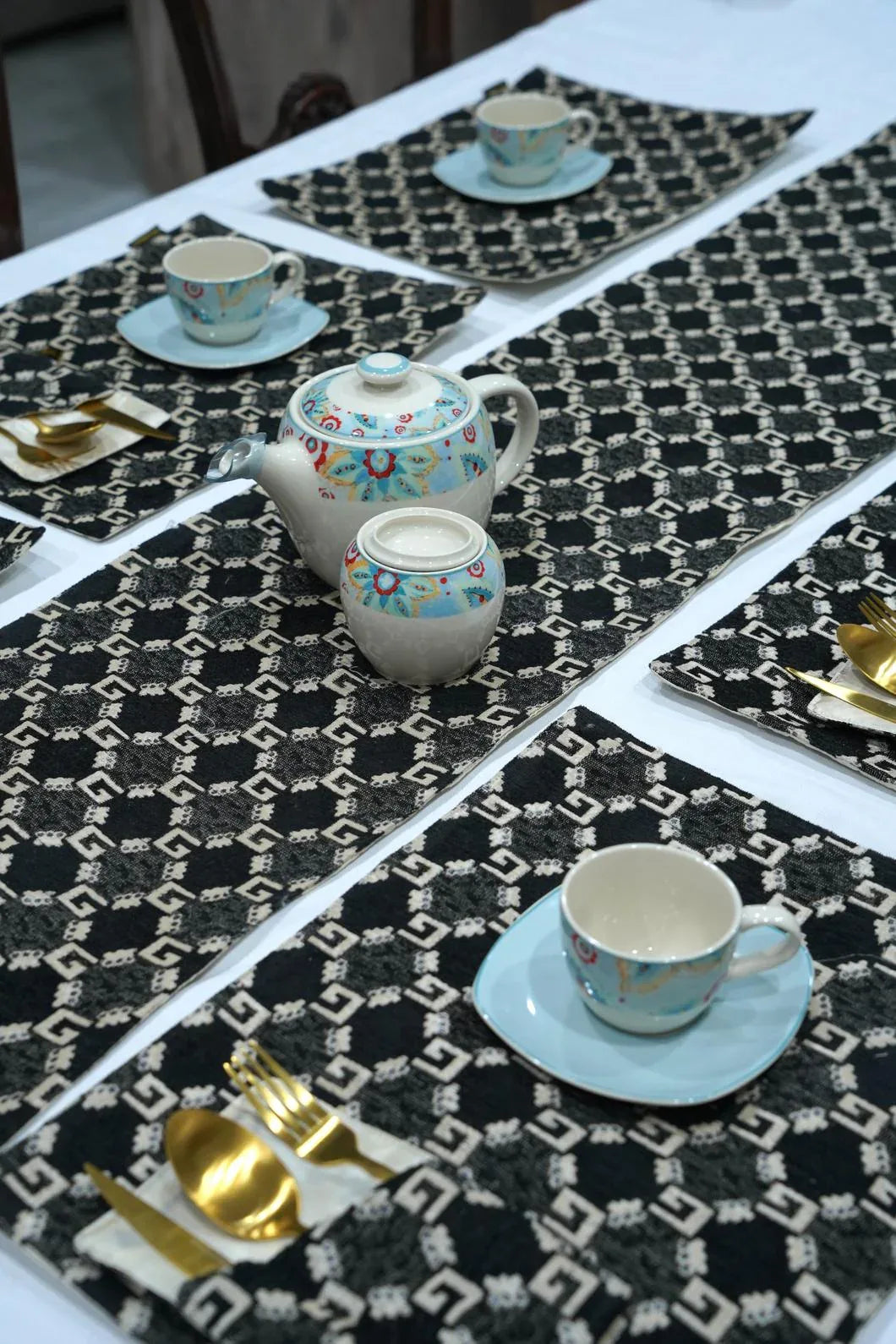 Black Velvet Table Runner Set