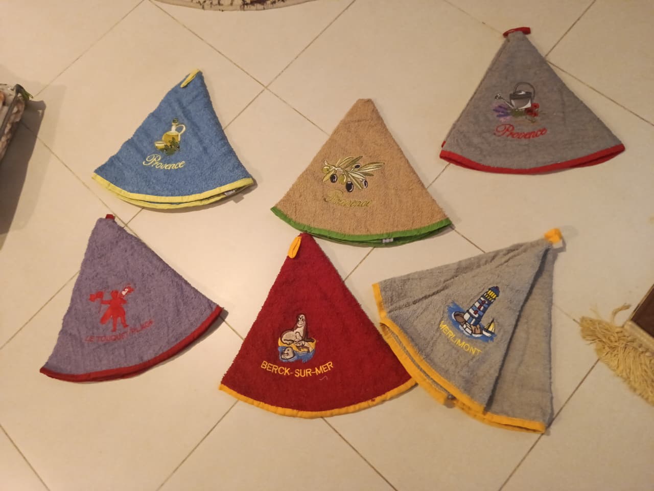 Round umbrella kitchen towel