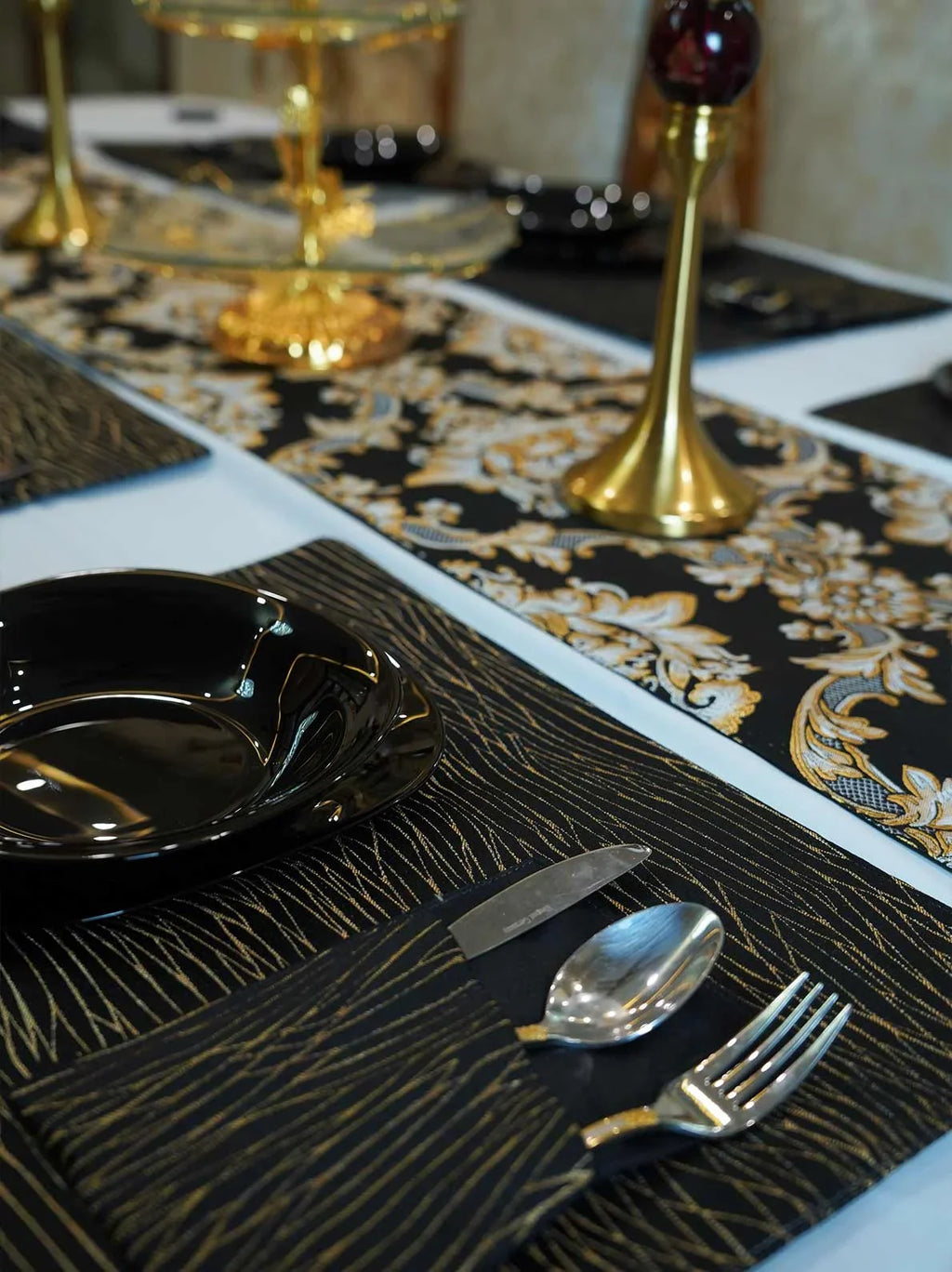 River Stone Damask Table Runner Set